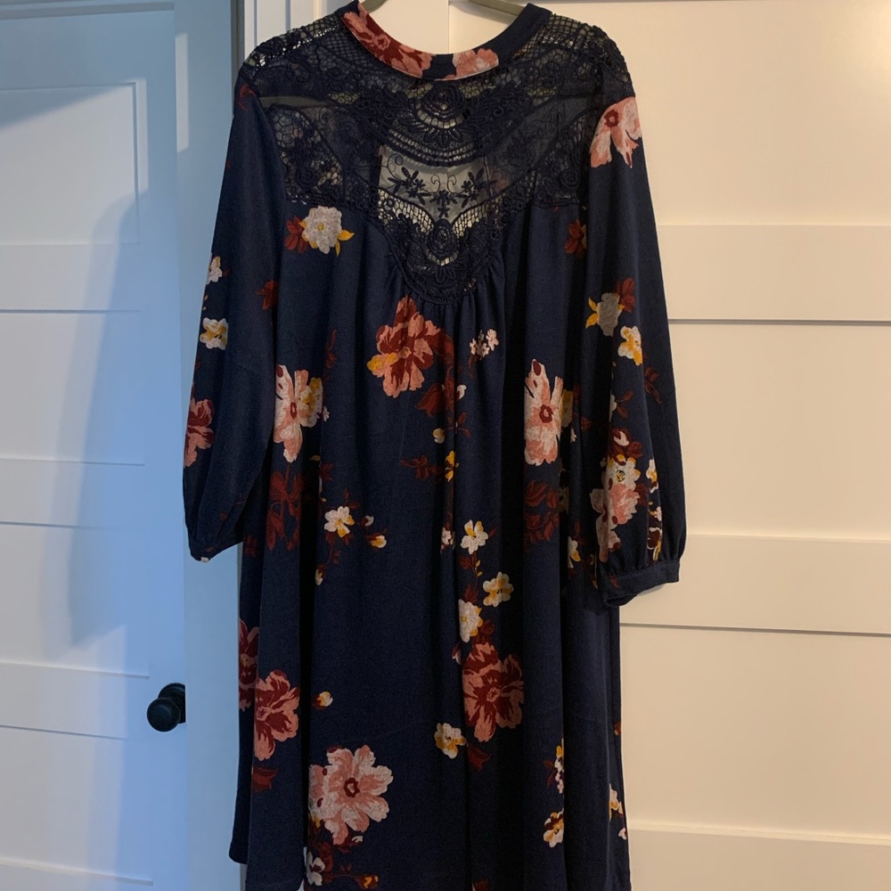 NWOT Navy Floral Dress with Lace